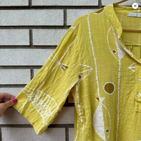 Three Stars Linen Blend Button Up Shirt Fish Print Yellow Lemongrass - Picture 6 of 9